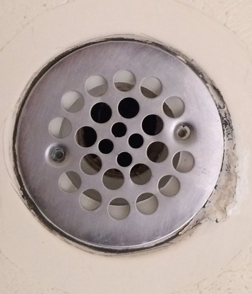 Do shower drains need a silicon sealant around the edge? : r/homeowners
